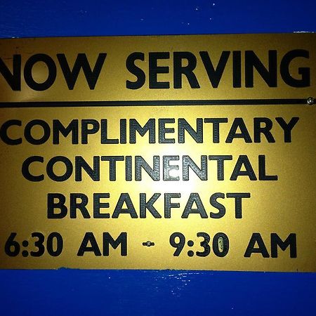 Americas Best Value Inn Macomb Bagian luar foto