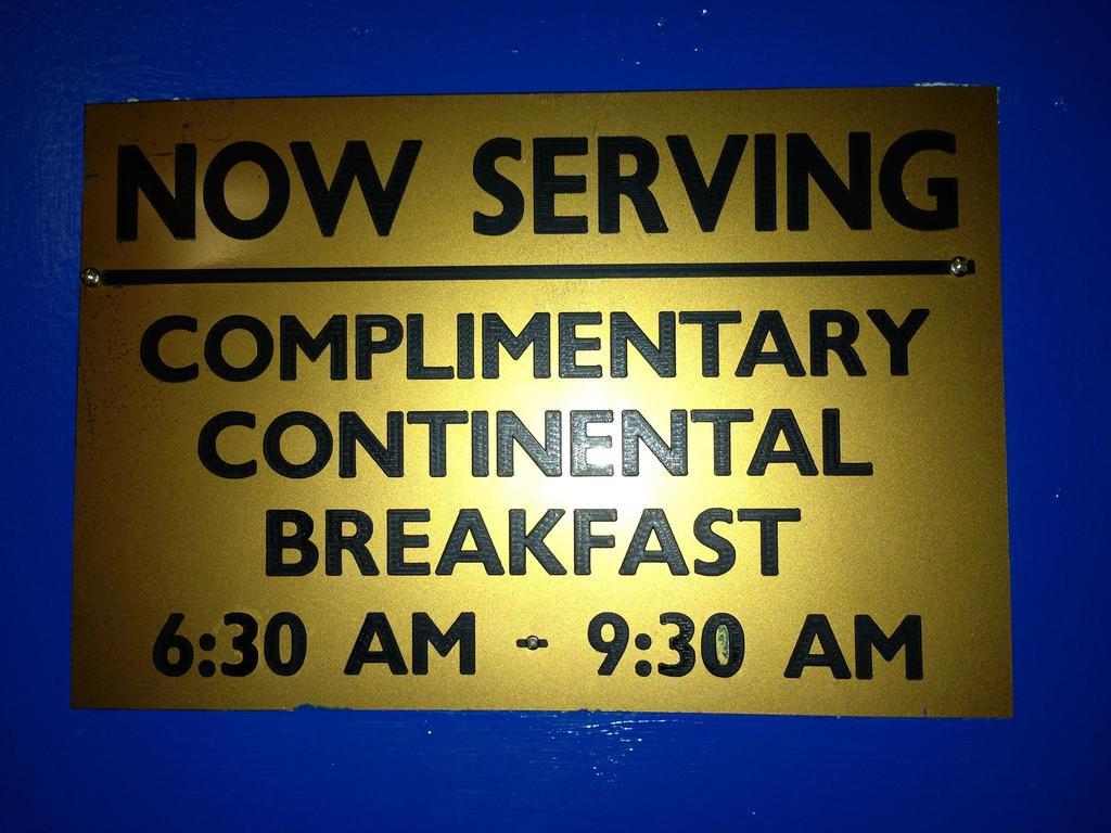Americas Best Value Inn Macomb Bagian luar foto