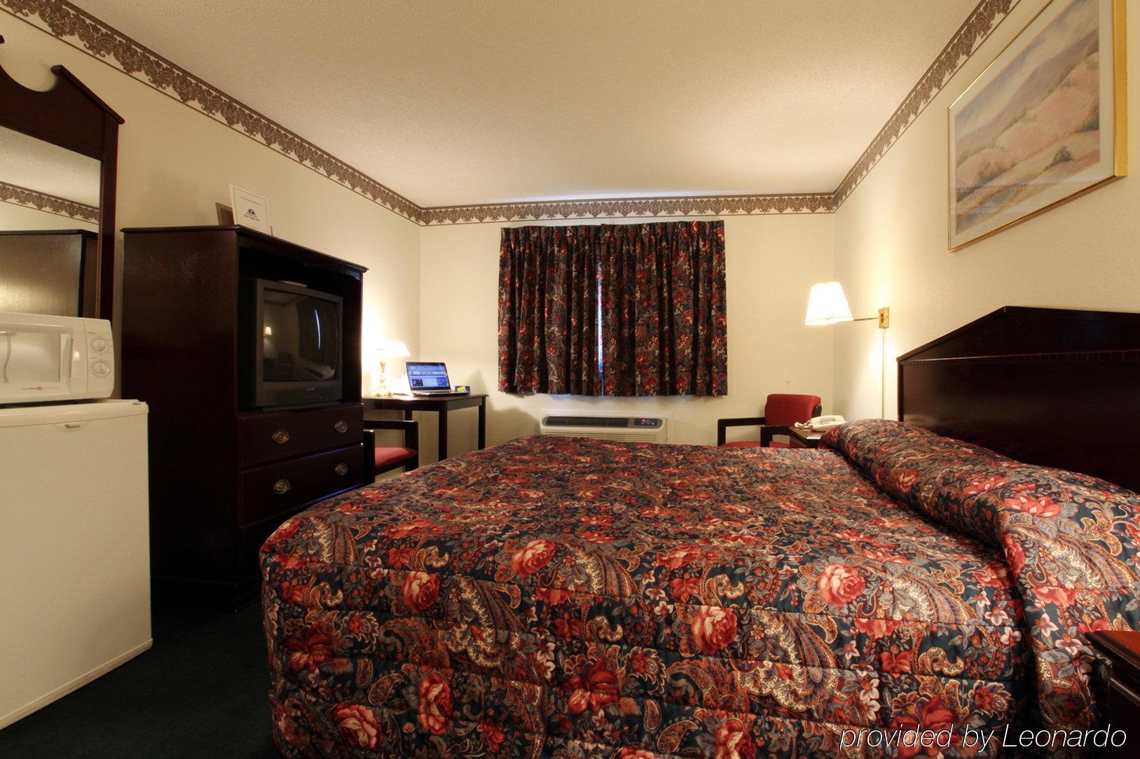 Americas Best Value Inn Macomb Ruang foto